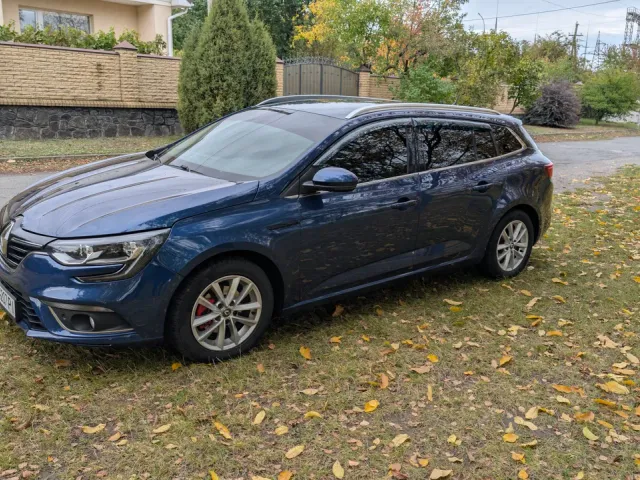 Renault Megane - фото 5