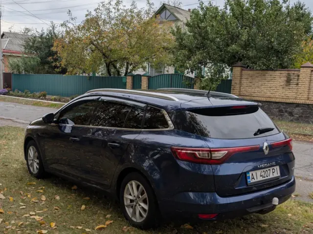 Renault Megane - фото 3