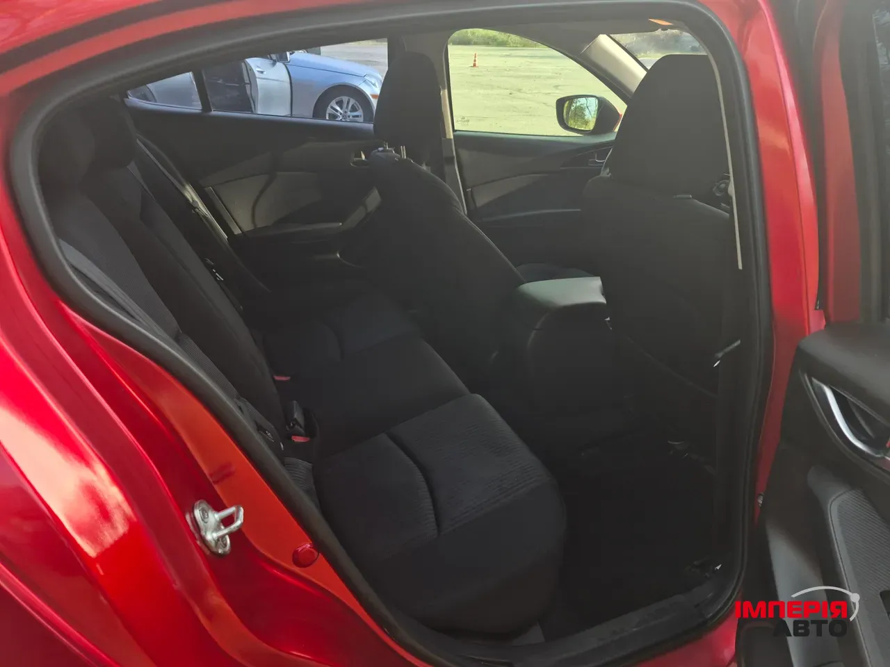 Mazda 3 - фото 6