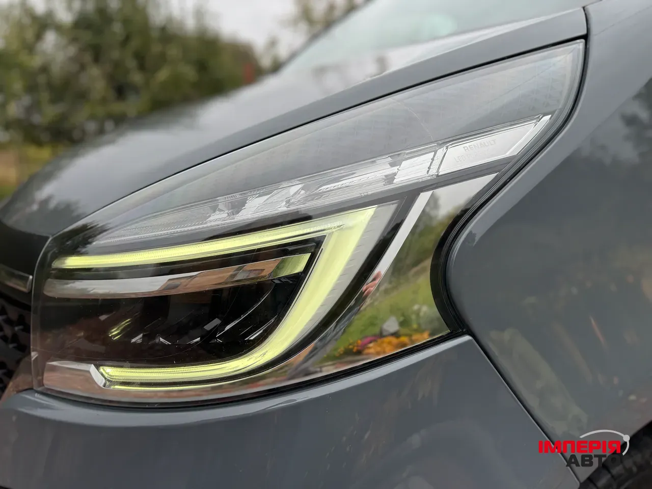 Renault Trafic - фото 2