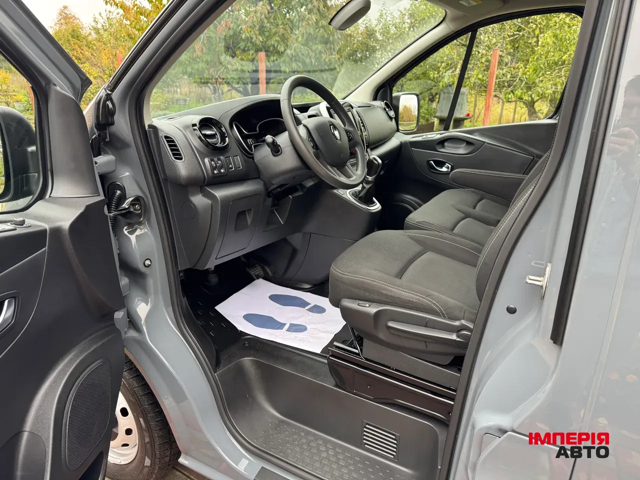 Renault Trafic - фото 29