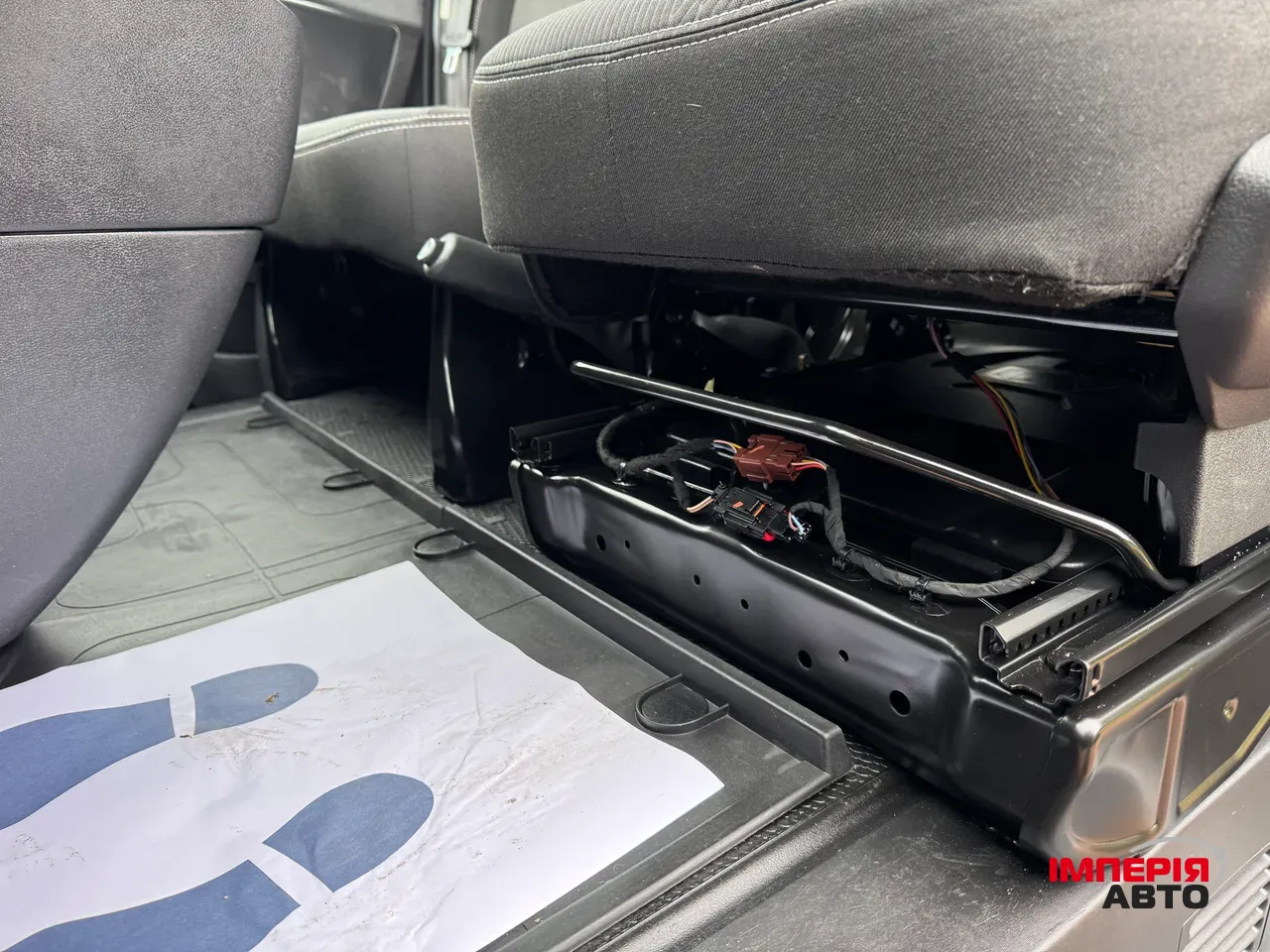 Renault Trafic - фото 32