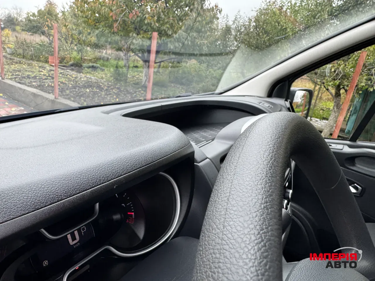 Renault Trafic - фото 31