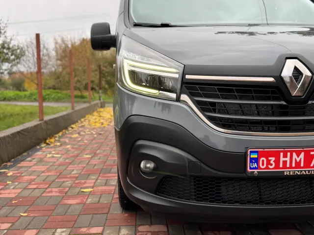 Renault Trafic - фото 5