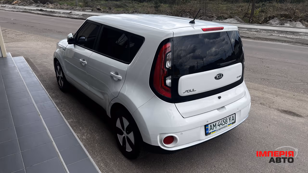 Kia Soul EV - фото 11