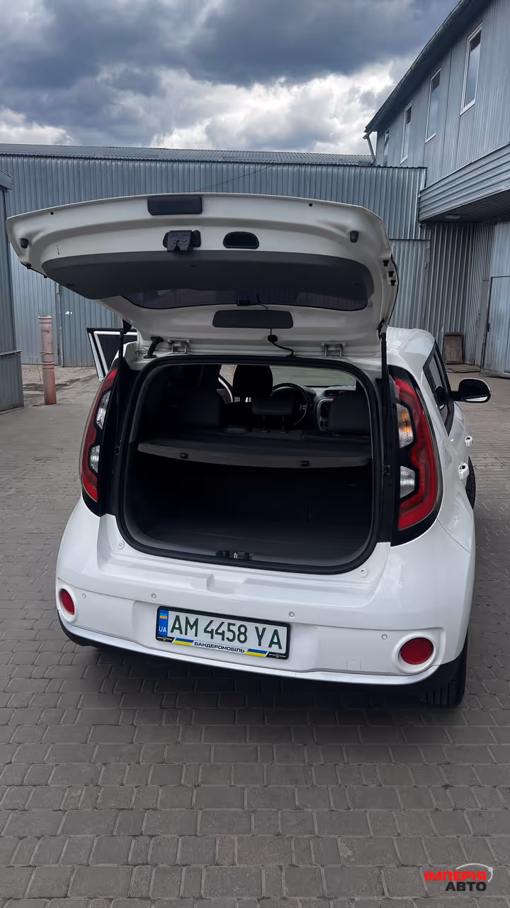 Kia Soul EV - фото 8