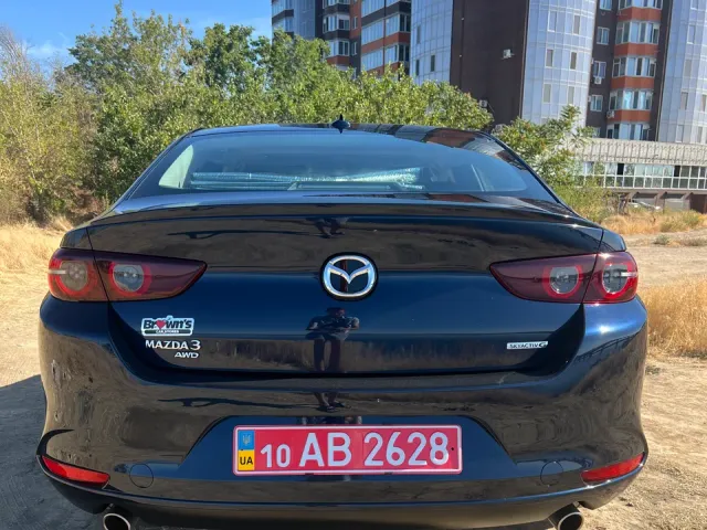 Mazda 3 - фото 4