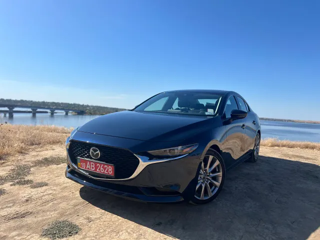 Mazda 3 - фото 3