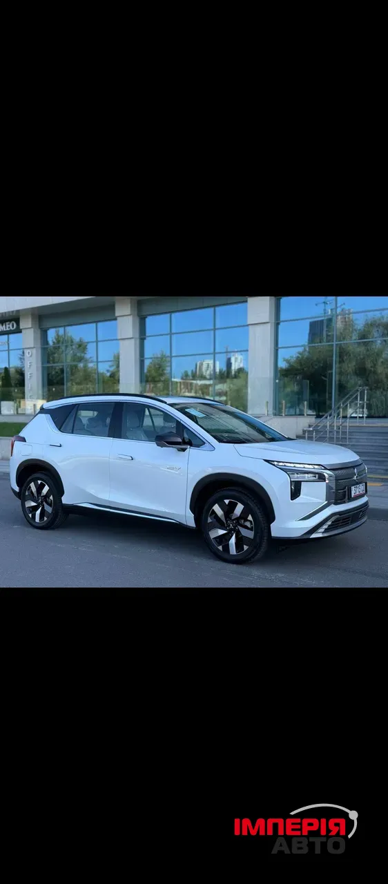 Mitsubishi Airtrek - фото 3