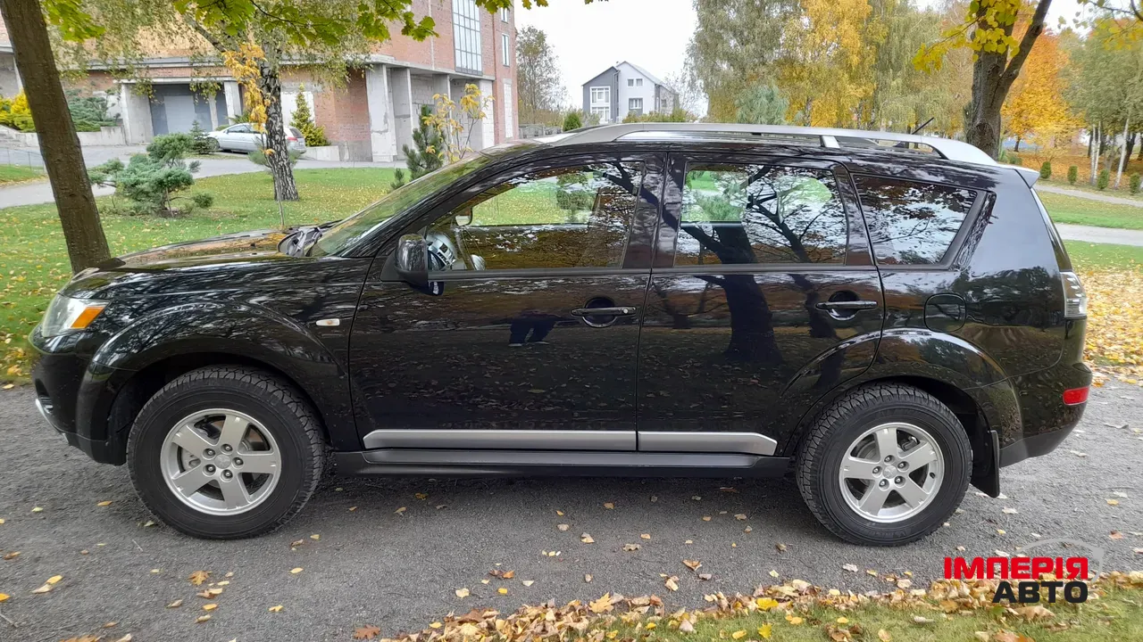 Mitsubishi Outlander - фото 9