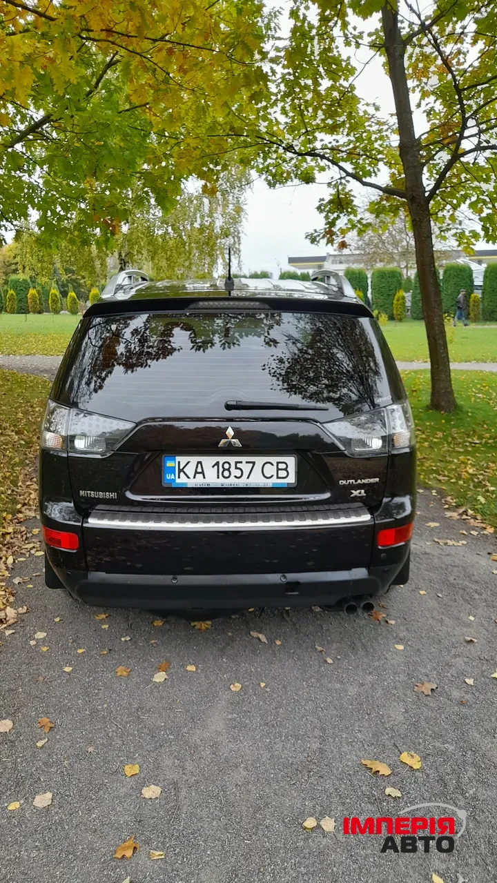 Mitsubishi Outlander - фото 5