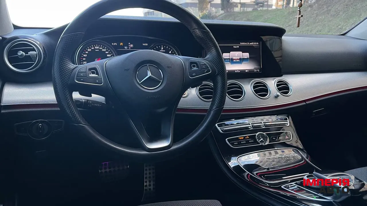 Mercedes-Benz E-Класс - фото 28