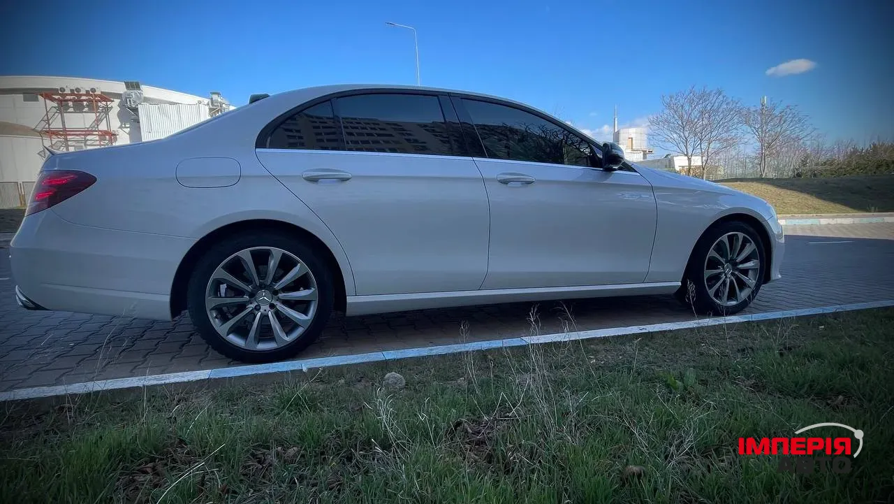 Mercedes-Benz E-Класс - фото 13
