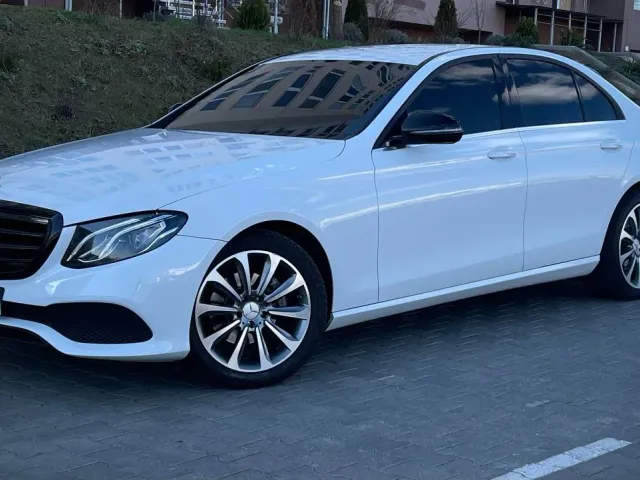 Mercedes-Benz E-Класс - фото 1