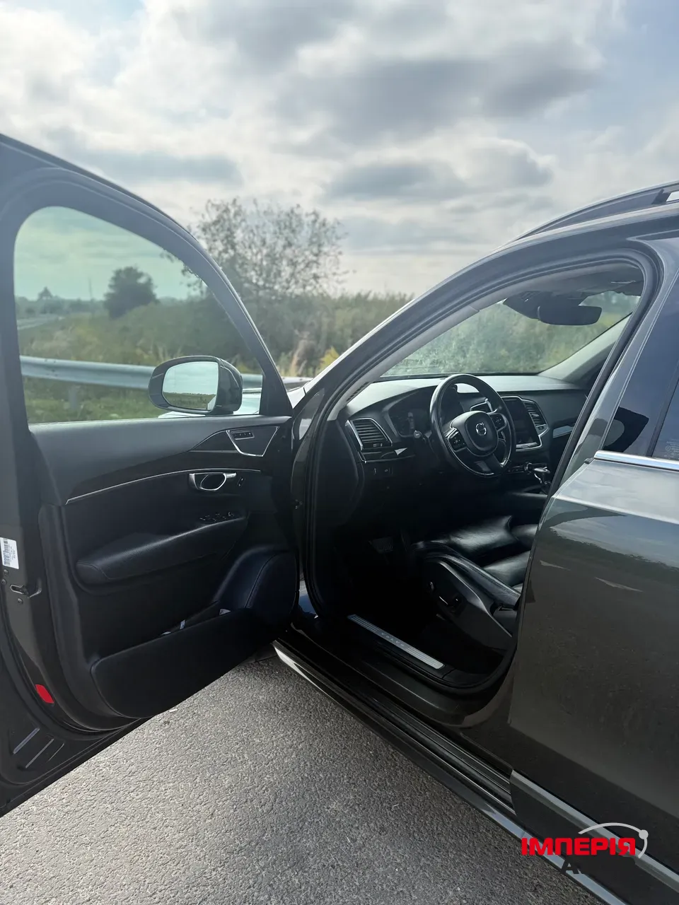 Volvo XC90 - фото 7