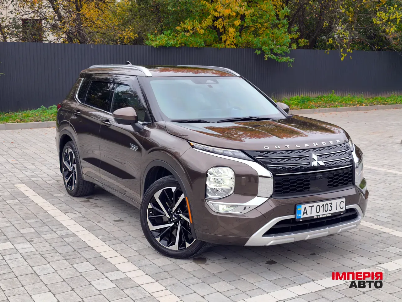 Mitsubishi Outlander - фото 3