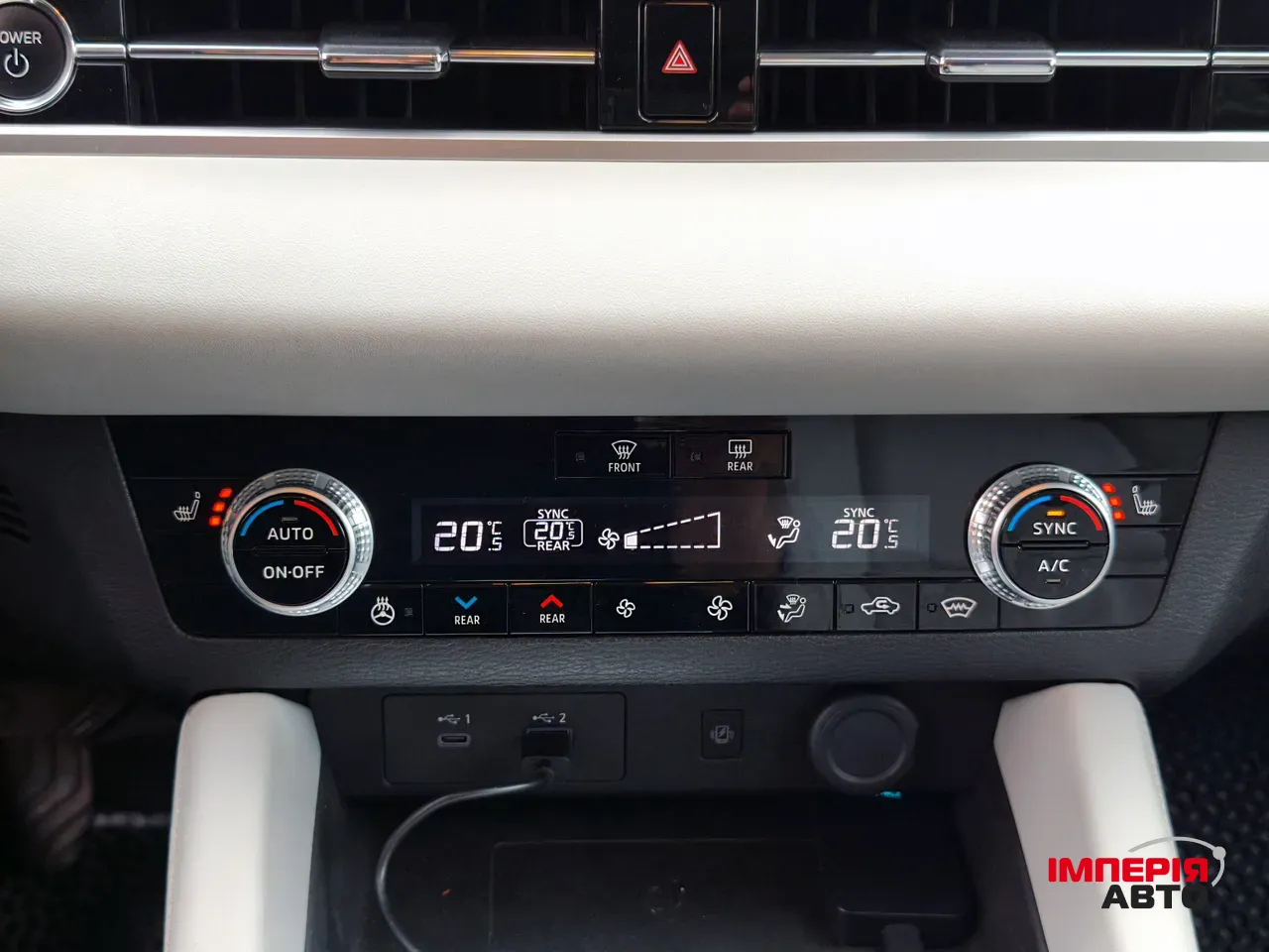 Mitsubishi Outlander - фото 51