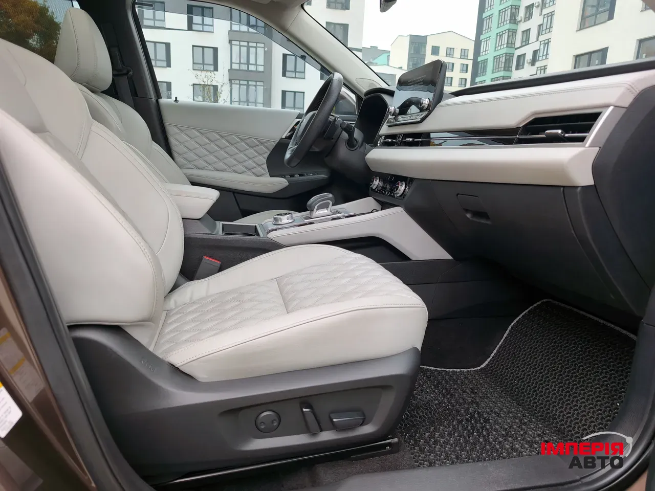 Mitsubishi Outlander - фото 76