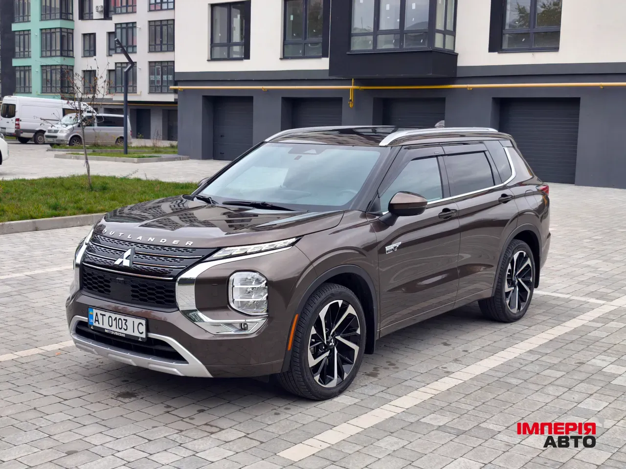 Mitsubishi Outlander - фото 6