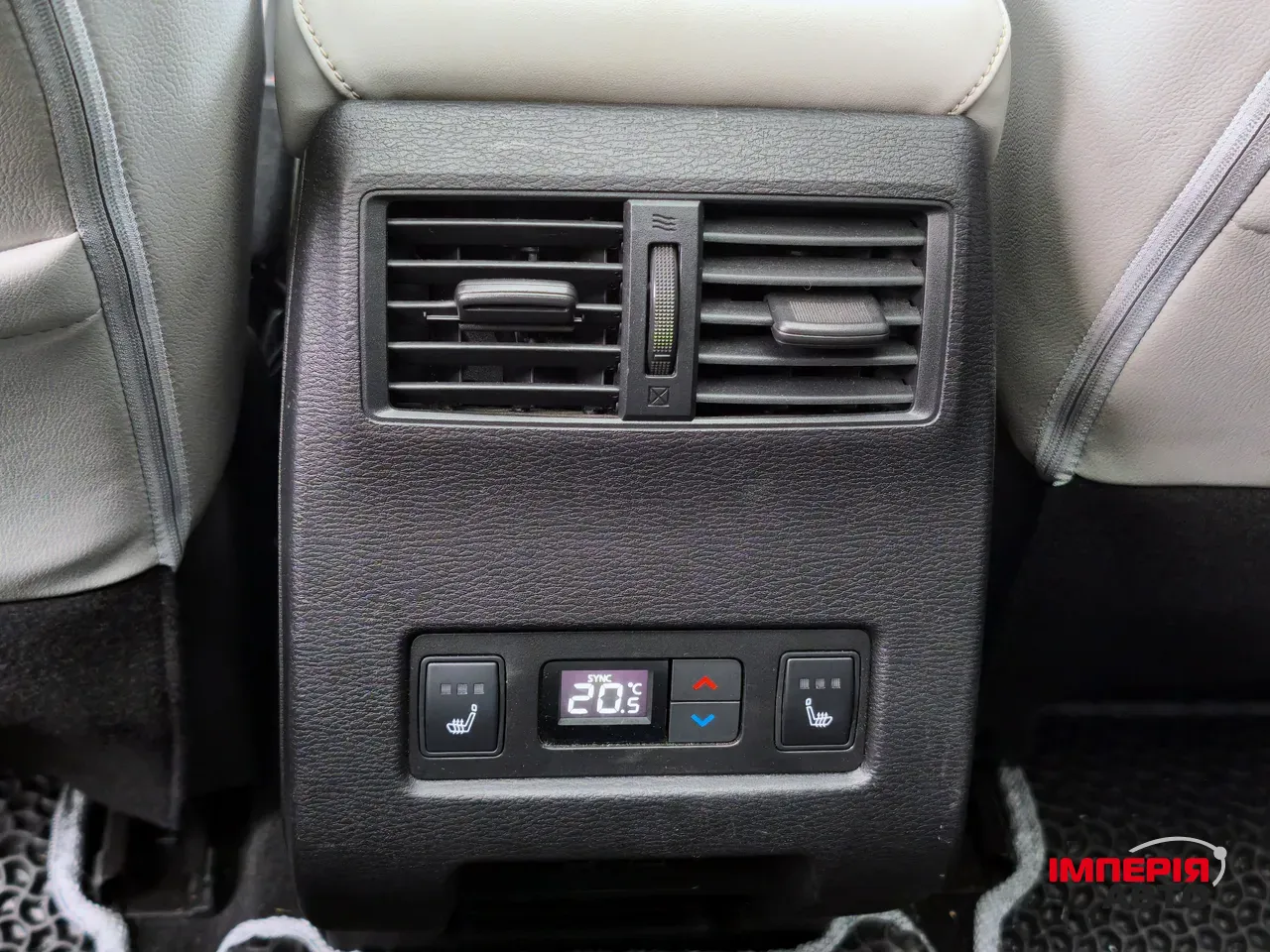 Mitsubishi Outlander - фото 60