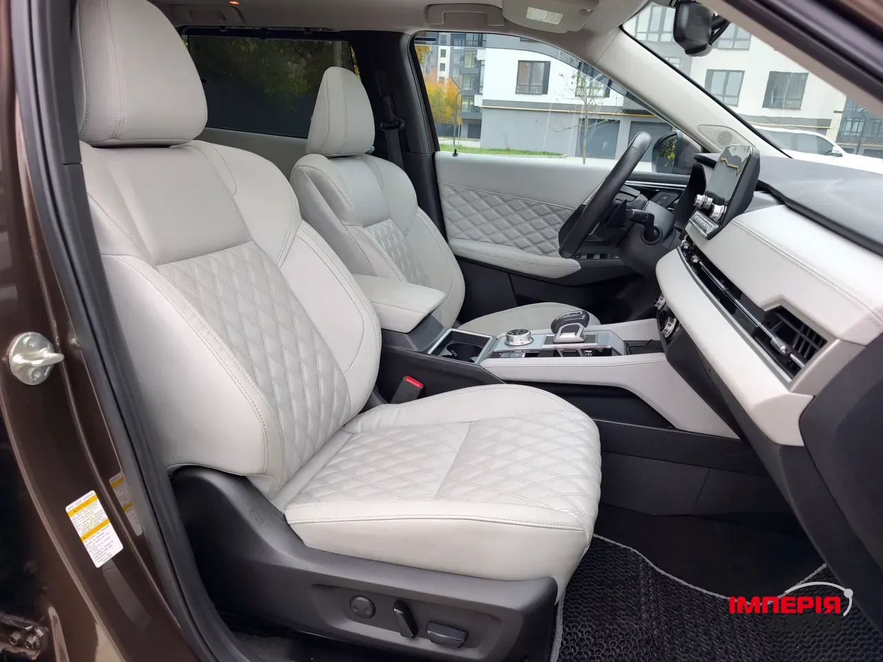 Mitsubishi Outlander - фото 77