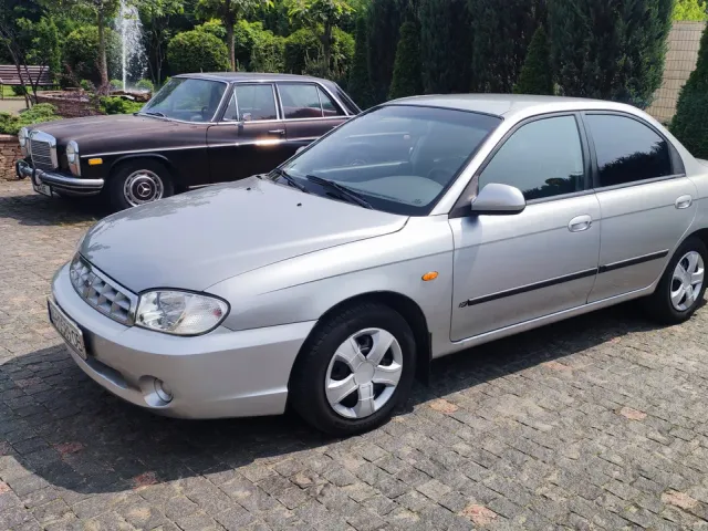 Kia Sephia - фото 1