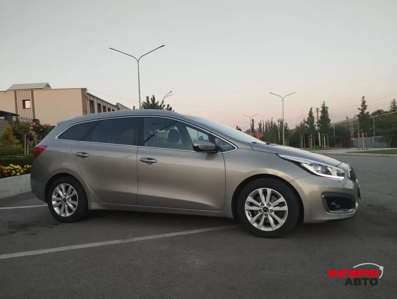 Kia Ceed - фото 27