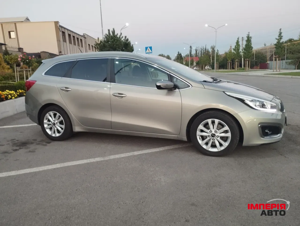 Kia Ceed - фото 9