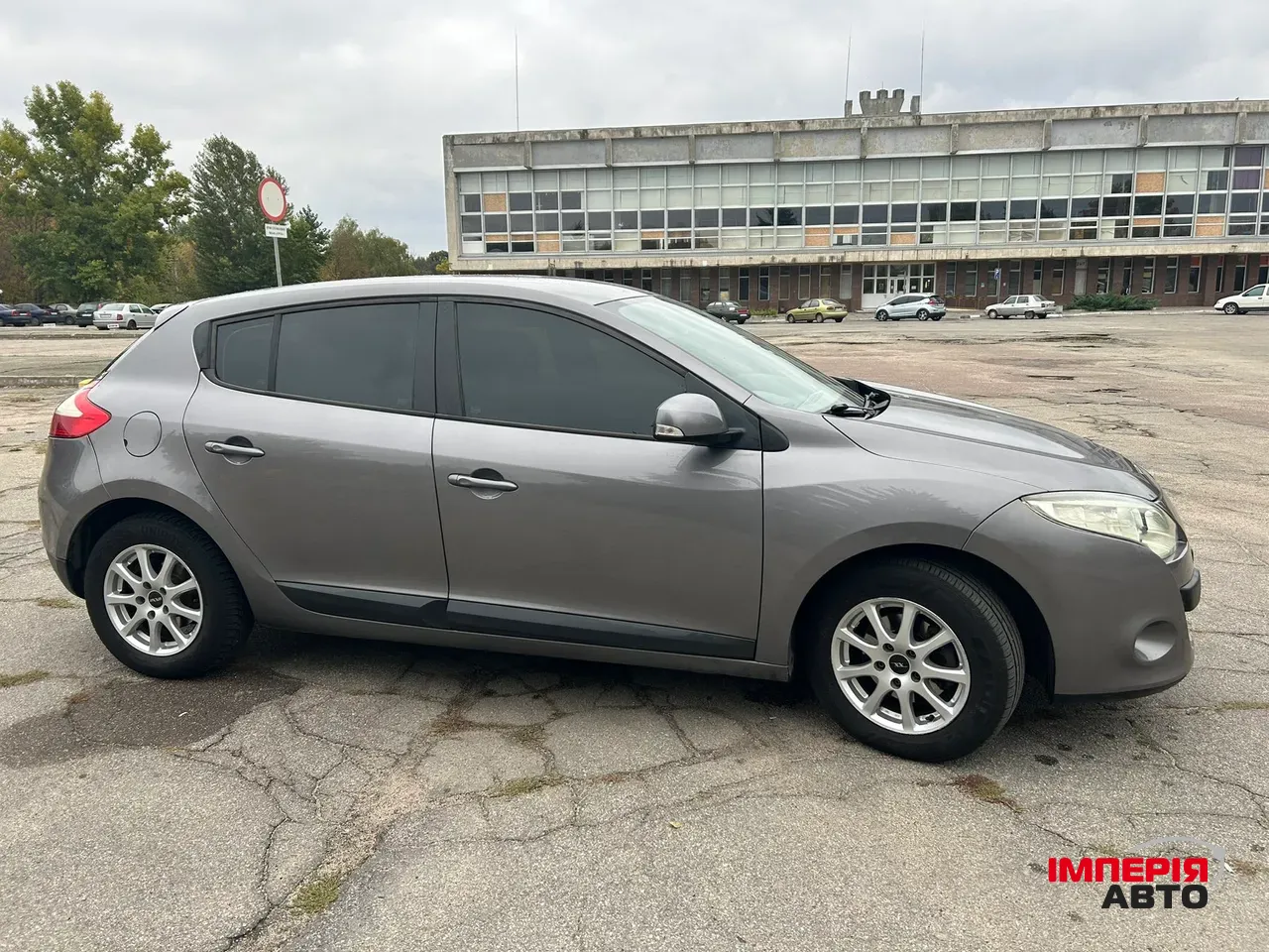 Renault Megane - фото 6