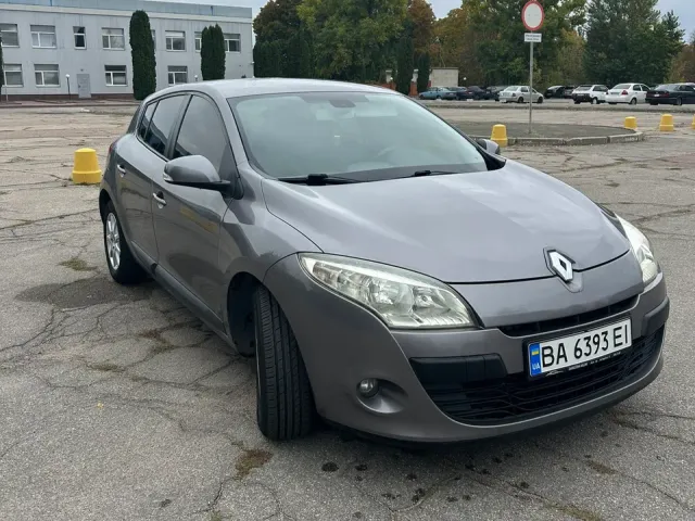 Renault Megane - фото 2