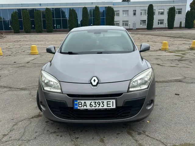 Renault Megane - фото 3
