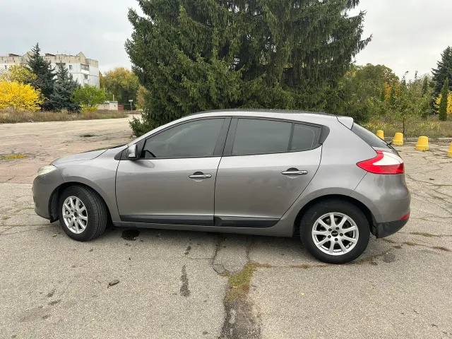 Renault Megane - фото 4