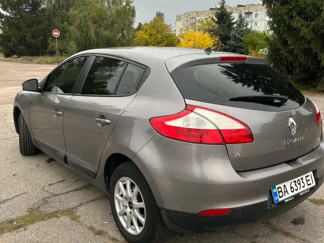Renault Megane - фото 5