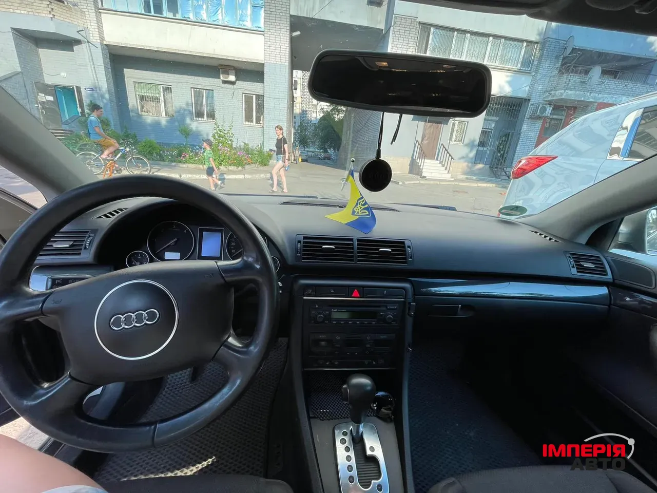 Audi A4 - фото 13