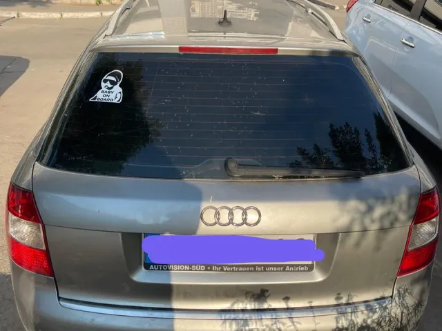 Audi A4 - фото 4