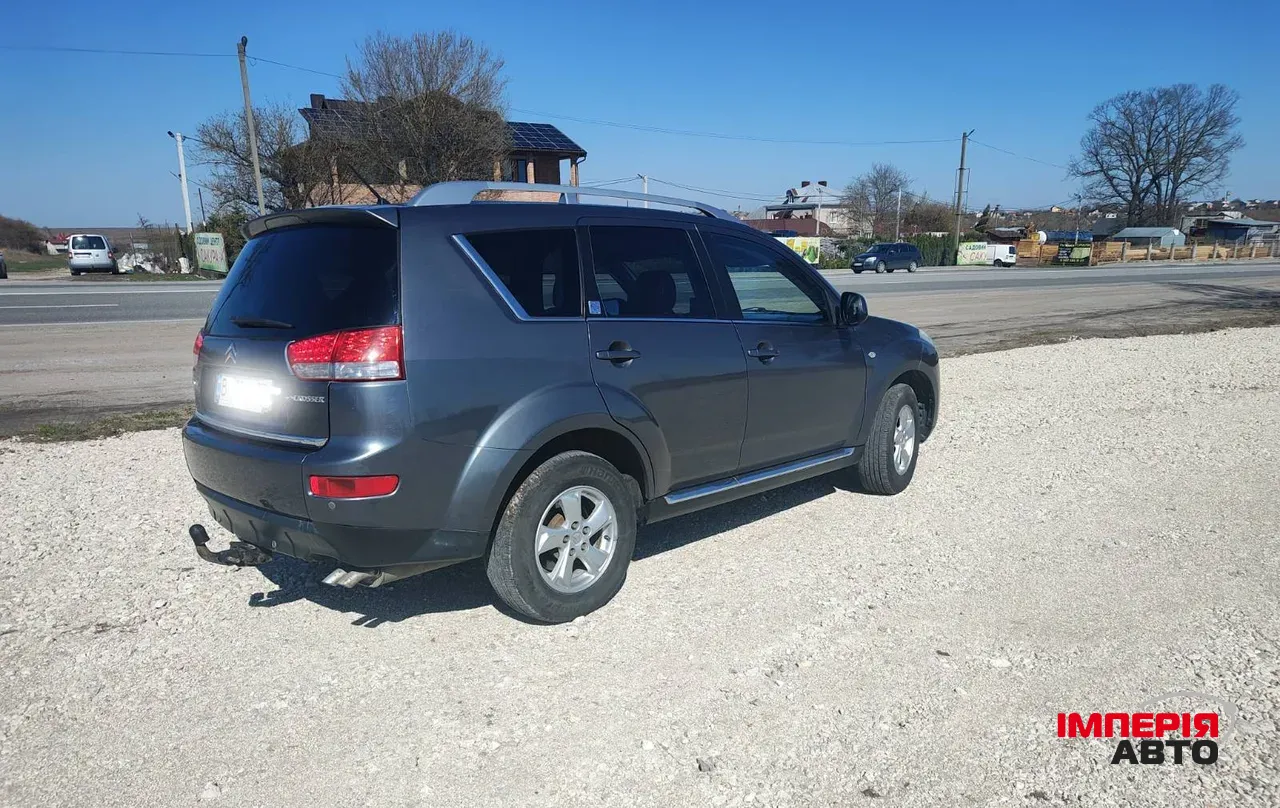 Citroen C-Crosser - фото 8