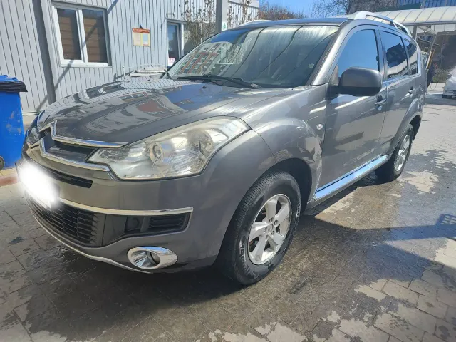 Citroen C-Crosser - фото 2