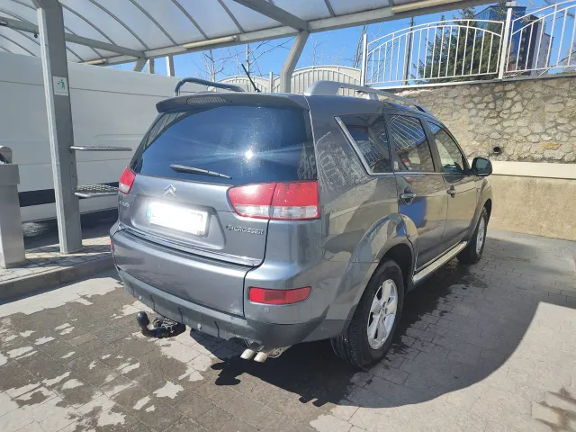 Citroen C-Crosser - фото 1