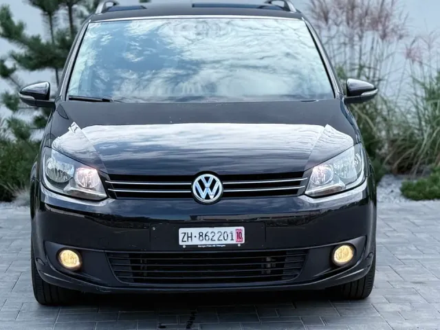 Volkswagen Touran - фото 2