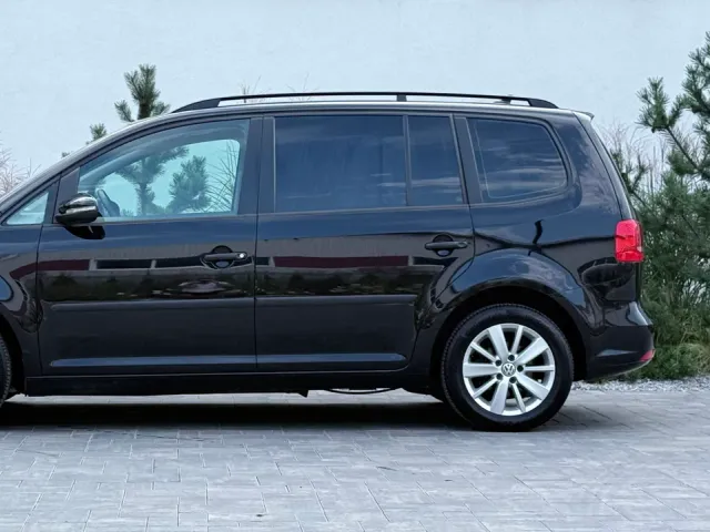 Volkswagen Touran - фото 5