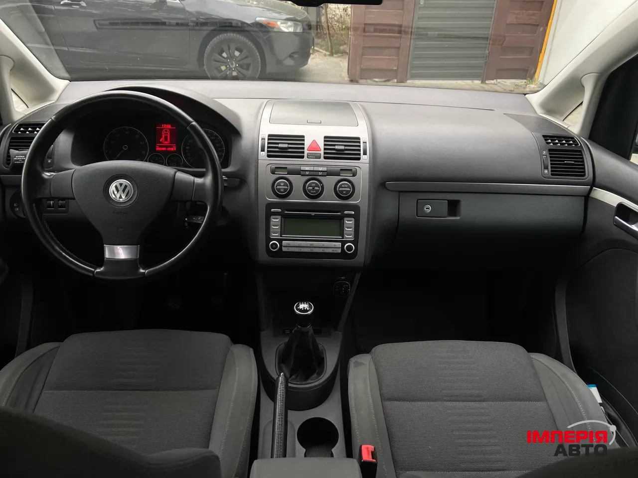 Volkswagen Touran - фото 17