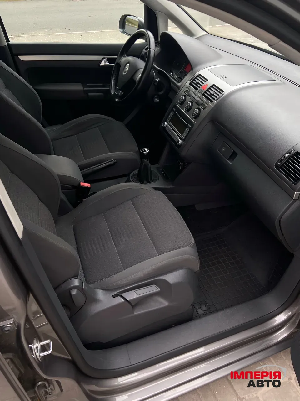 Volkswagen Touran - фото 18