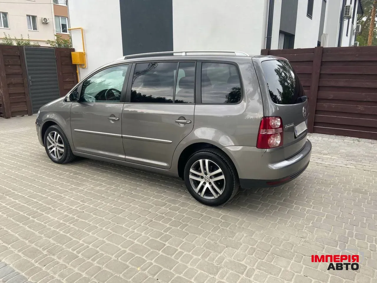 Volkswagen Touran - фото 9