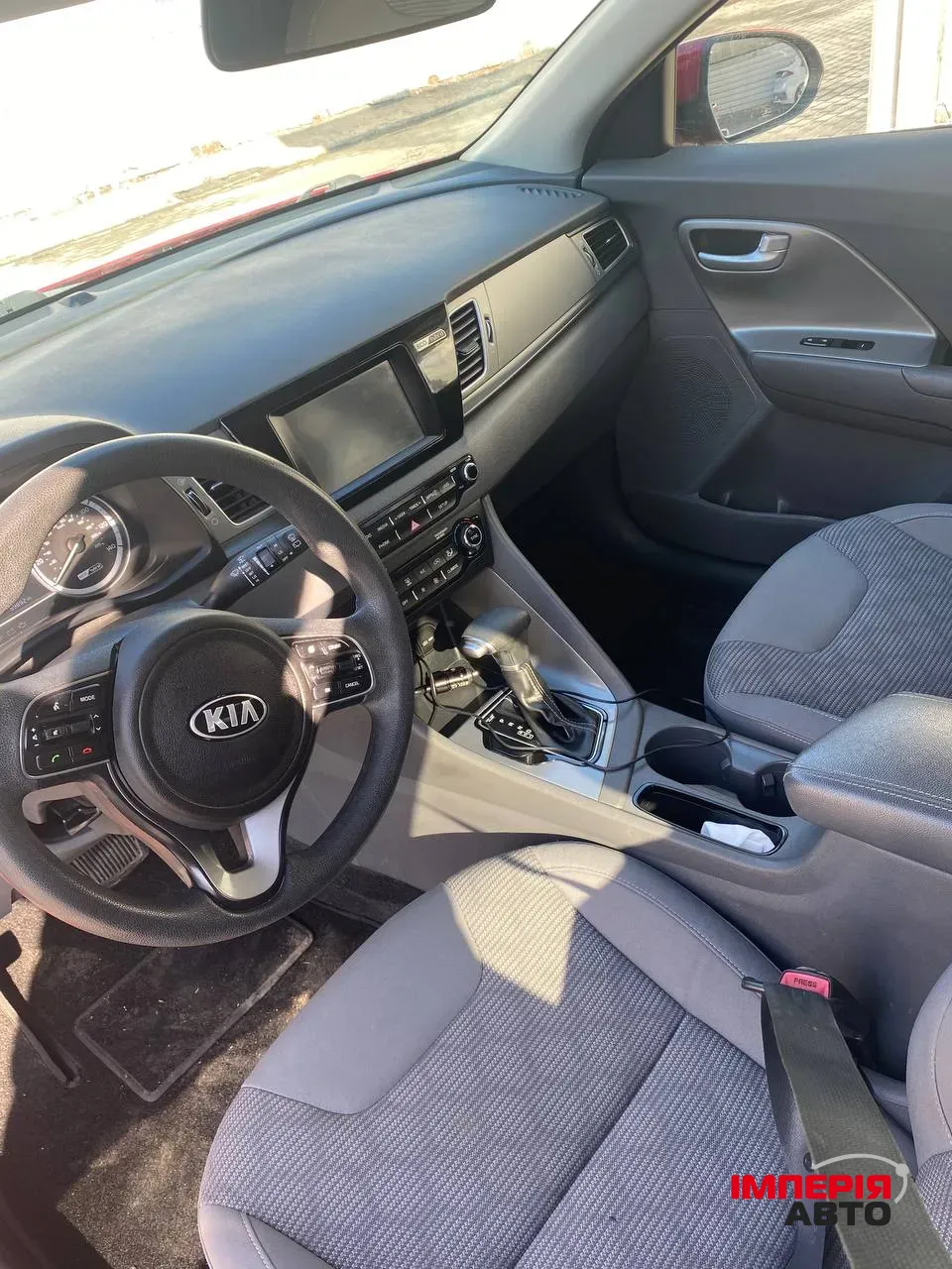 Kia Niro - фото 11