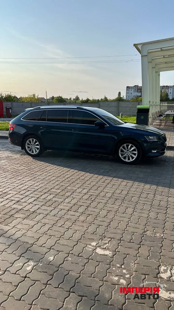 Skoda Superb - фото 7