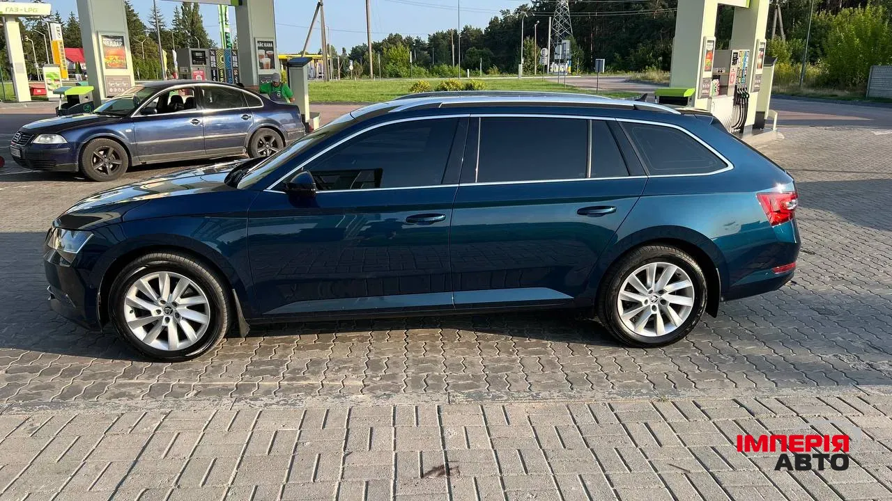 Skoda Superb - фото 11