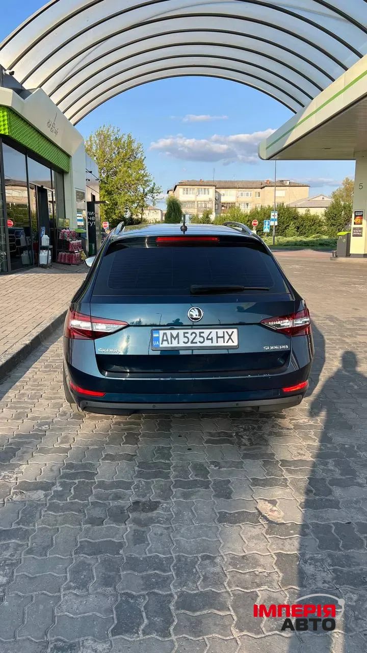 Skoda Superb - фото 9