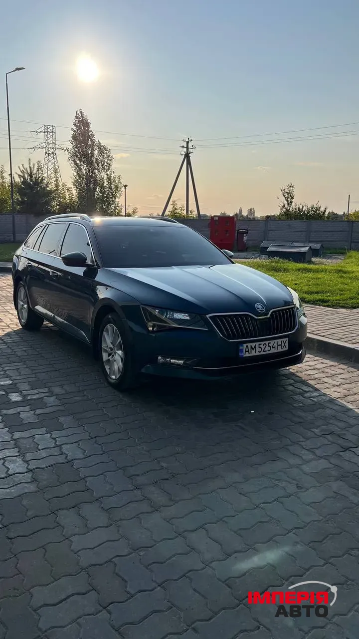 Skoda Superb - фото 3