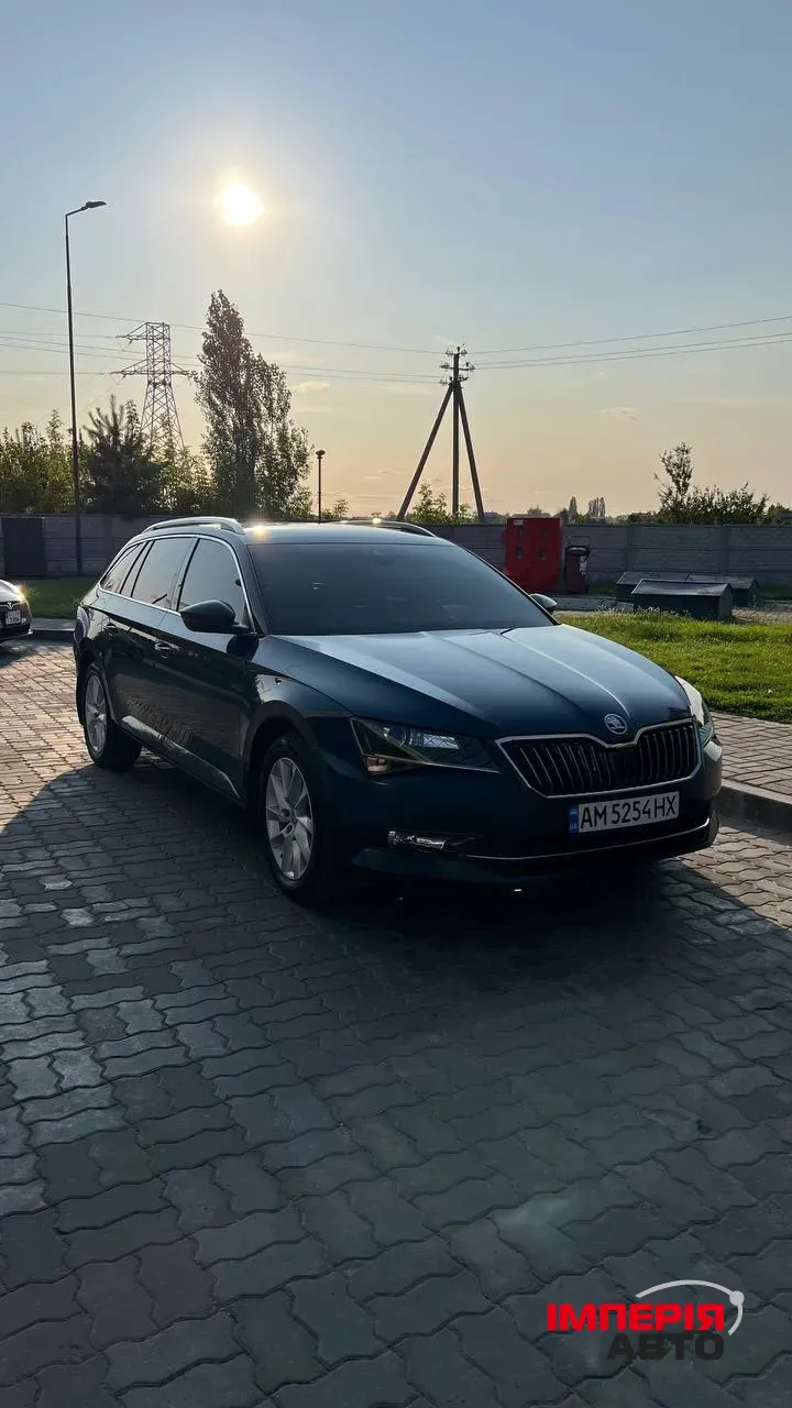 Skoda Superb - фото 6