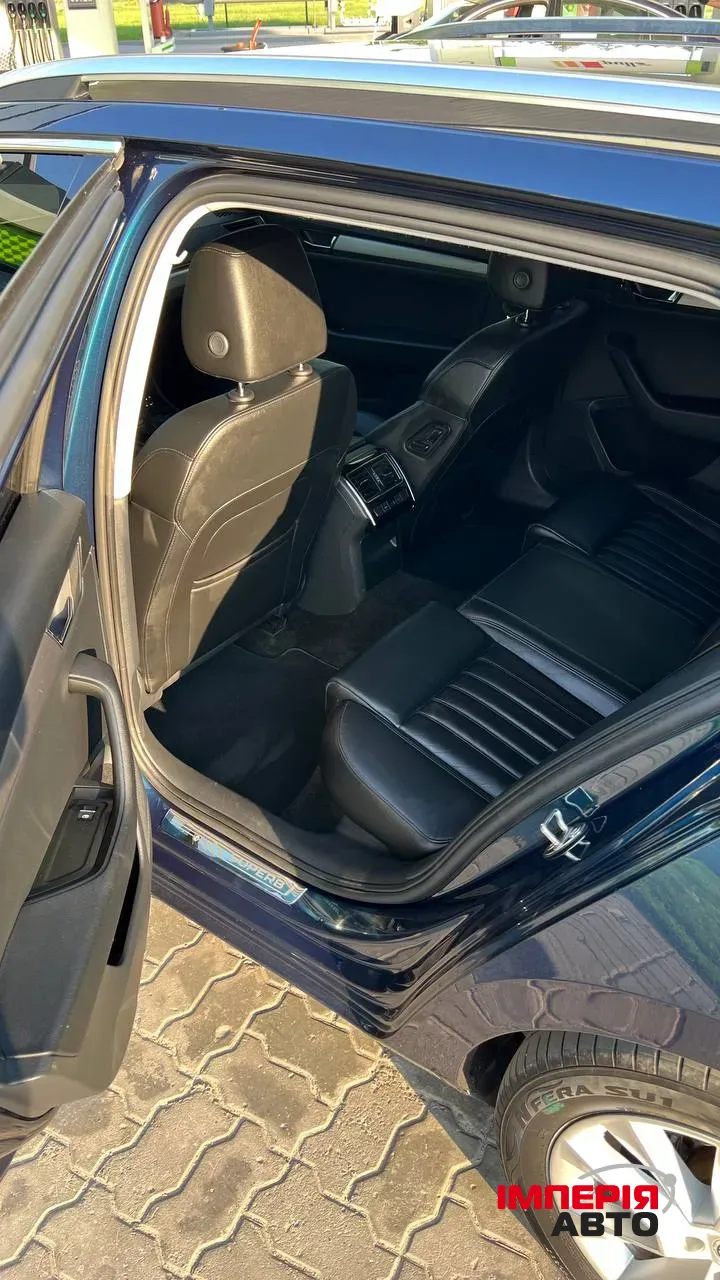 Skoda Superb - фото 19